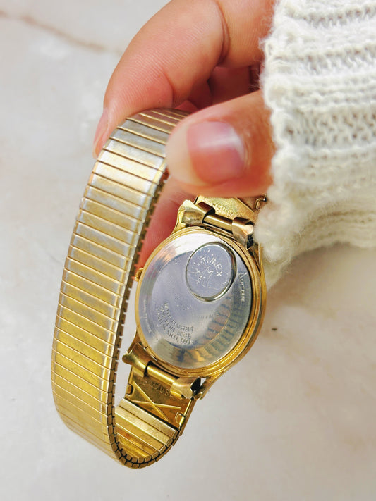 Timex Quartz Gold-Tone Men’s Watch – Cream Dial – Stretch Bracelet