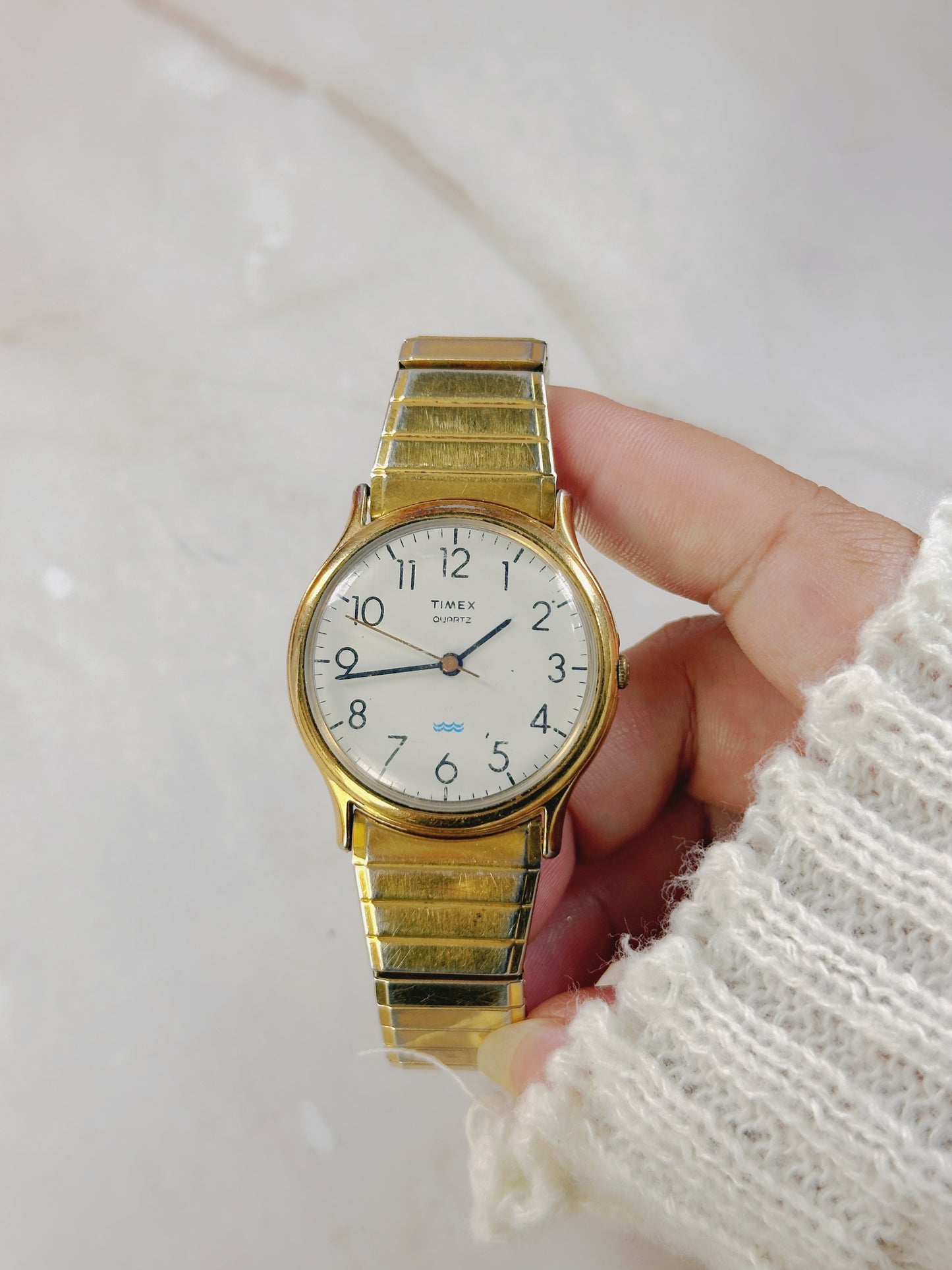 Timex Quartz Gold-Tone Men’s Watch – White Dial – Classic Stretch Bracelet