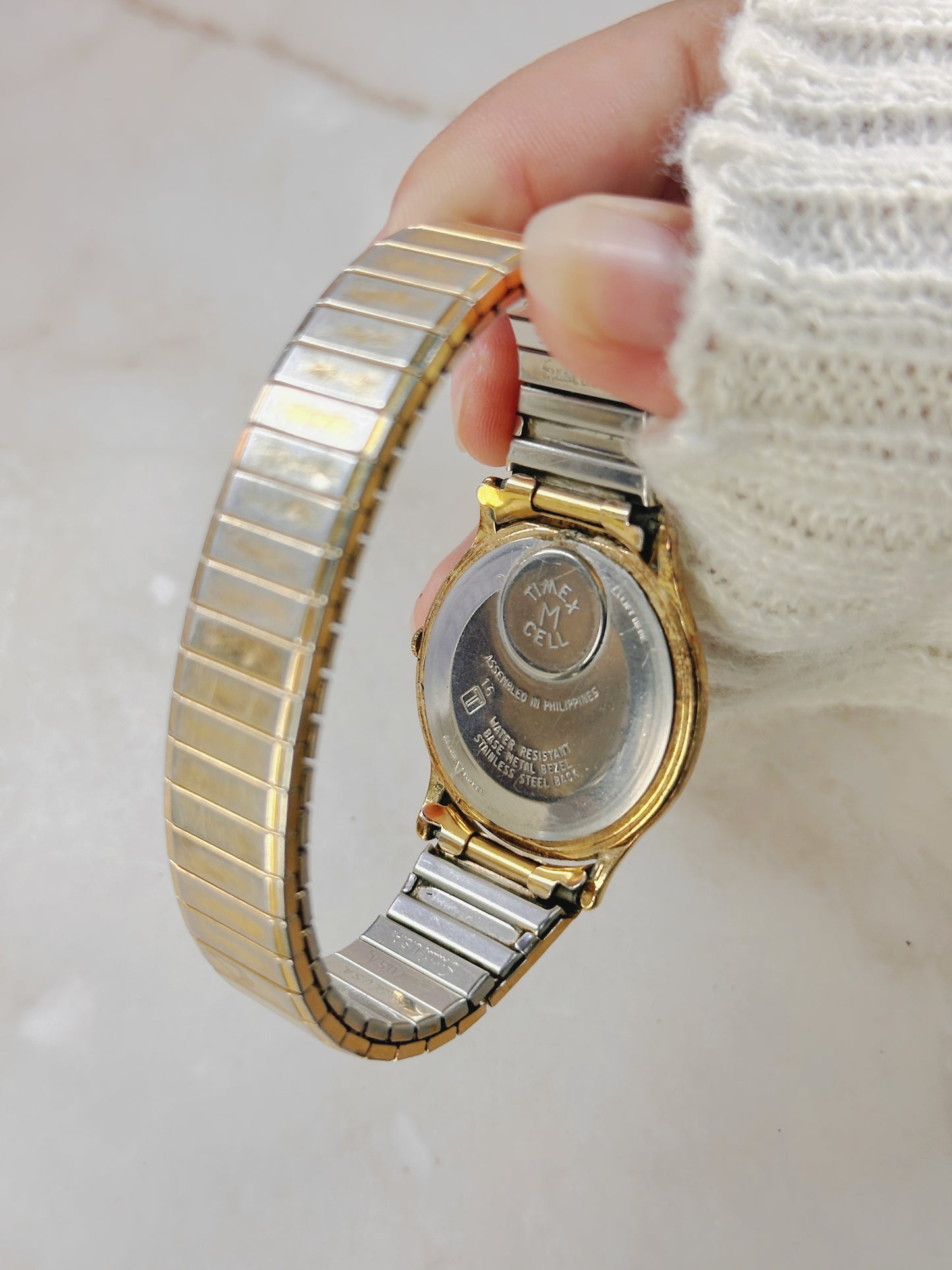 Timex Quartz Gold-Tone Men’s Watch – White Dial – Classic Stretch Bracelet