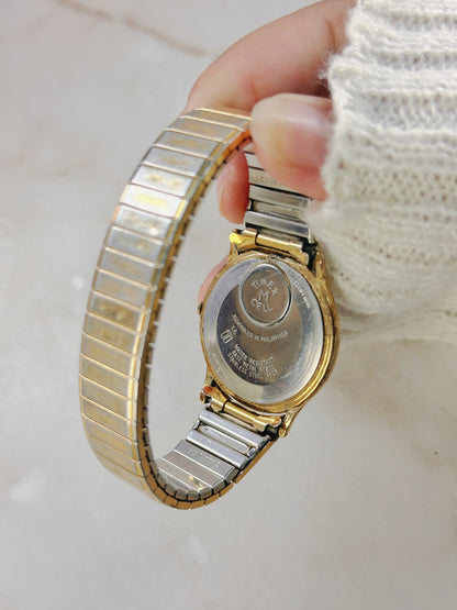 Timex Quartz Gold-Tone Men’s Watch – White Dial – Classic Stretch Bracelet