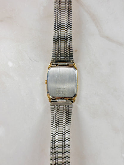 Seiko Quartz Gold-Tone Vintage Watch – Textured Bracelet – Classic Minimalist Style