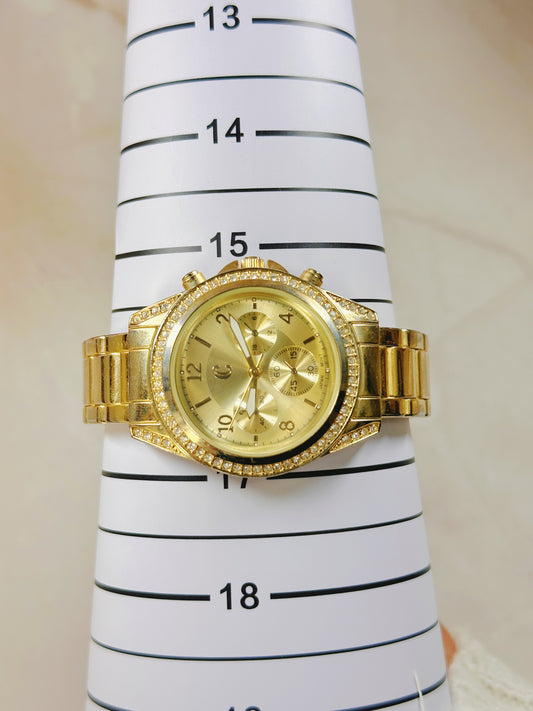 Gold-Tone Chronograph Style Watch – Crystal Bezel – Quartz – Statement Piece