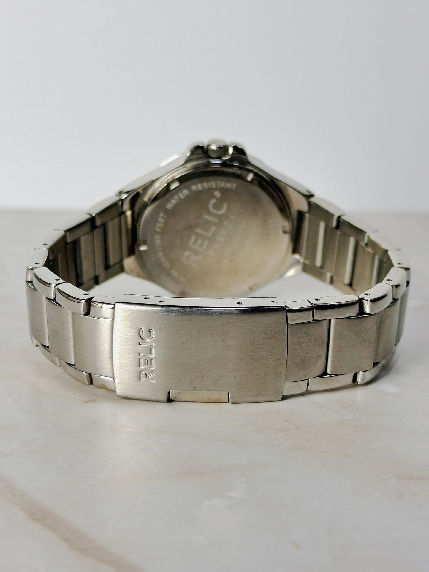 Relic Stainless Steel Date Watch – Silver Sunburst Dial – 165 ft Water Resistant