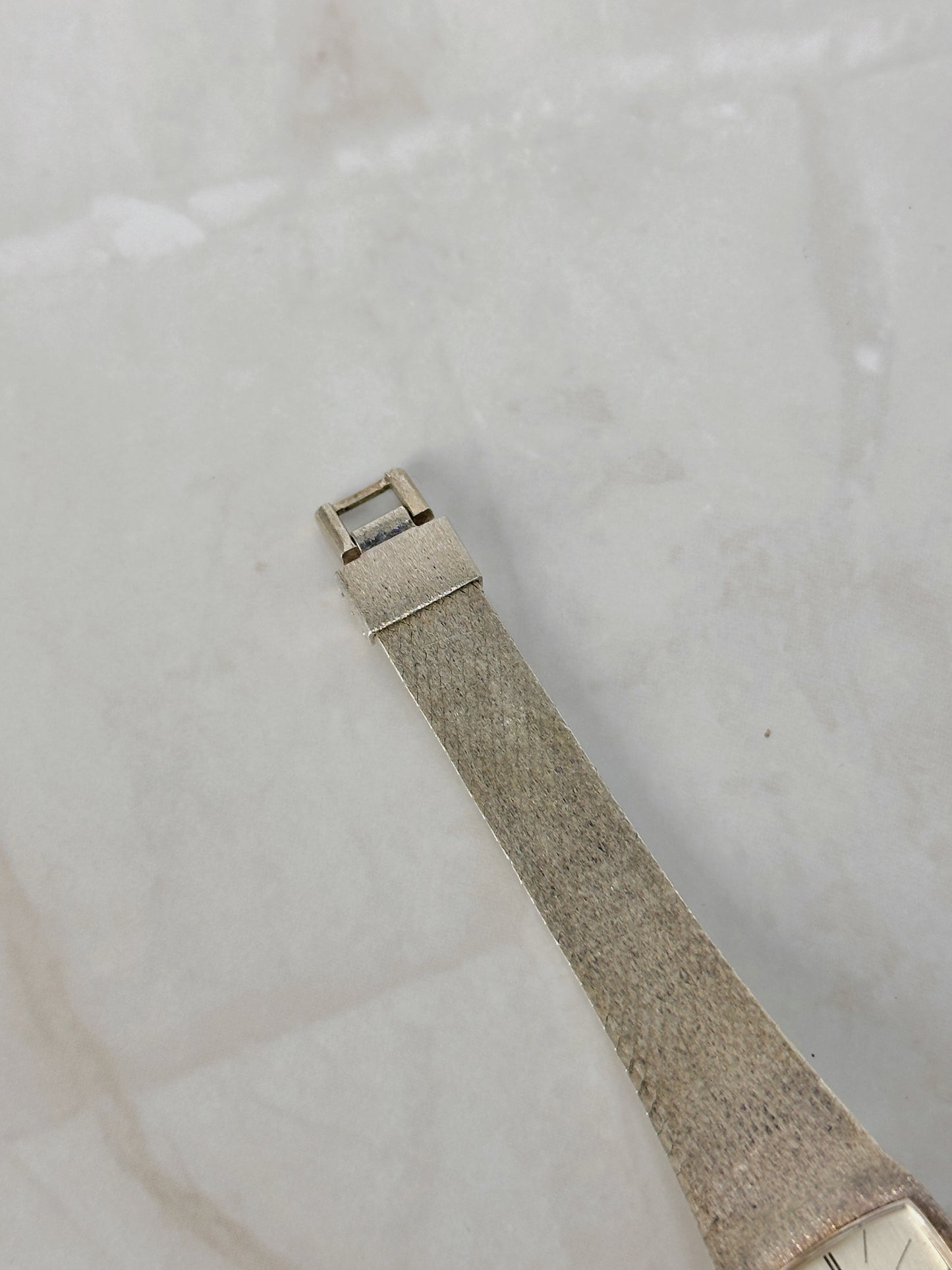 Exponent Vintage Manual Wind Watch – Gold Tone Textured Bracelet – Mechanical – New Battery Not Required