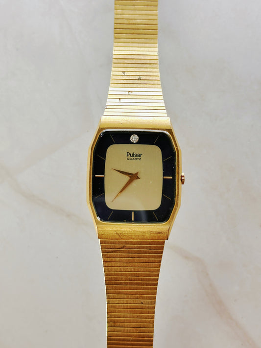 Pulsar Gold Tone Quartz Watch – Black & Gold Dial – Integrated Bracelet – Needs Adjustment