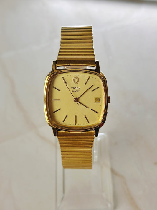 Timex Gold Tone Quartz Watch – Date Display – Vintage Style – New Battery