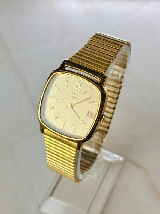 Timex Gold Tone Quartz Watch – Date Display – Vintage Style – New Battery