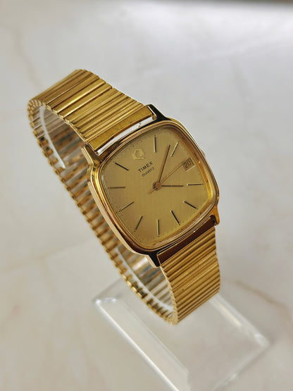 Timex Gold Tone Quartz Watch – Date Display – Vintage Style – New Battery