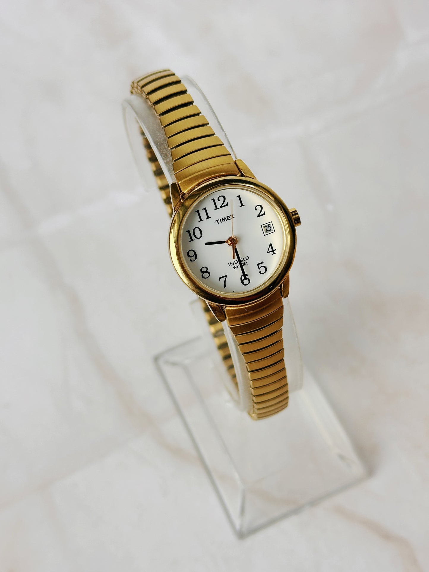 Timex Indiglo Gold Tone Quartz Watch – Ladies – Date – Expansion Bracelet – New Battery