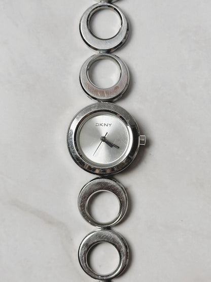 DKNY Silver Tone Bracelet Watch – Modern Circle Link Design – Minimalist Dial – New Battery