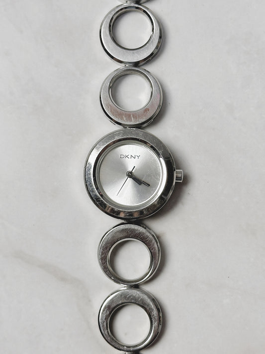 DKNY Silver Tone Bracelet Watch – Modern Circle Link Design – Minimalist Dial – New Battery