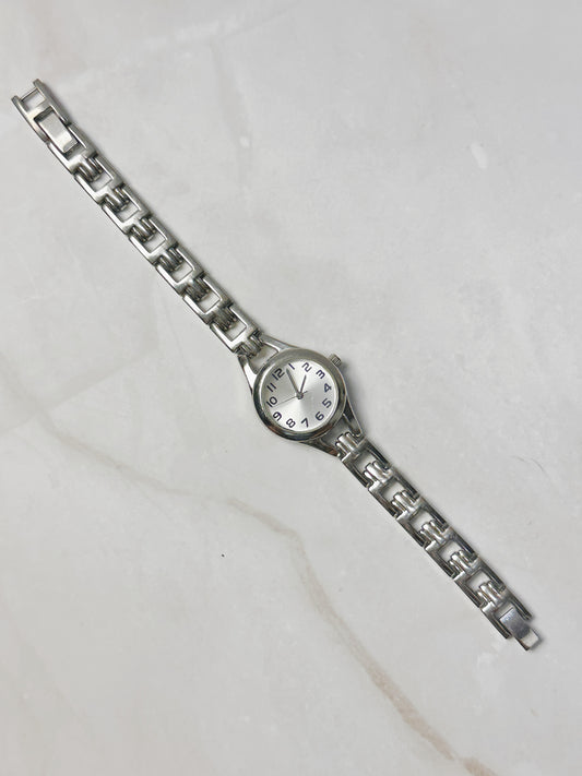 Silver Tone Analog Bracelet Watch – Minimalist Dial – Quartz – New Battery