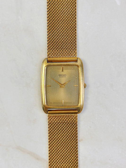 Seiko Quartz Gold-Tone Rectangular Watch – Textured Dial – Mesh Bracelet