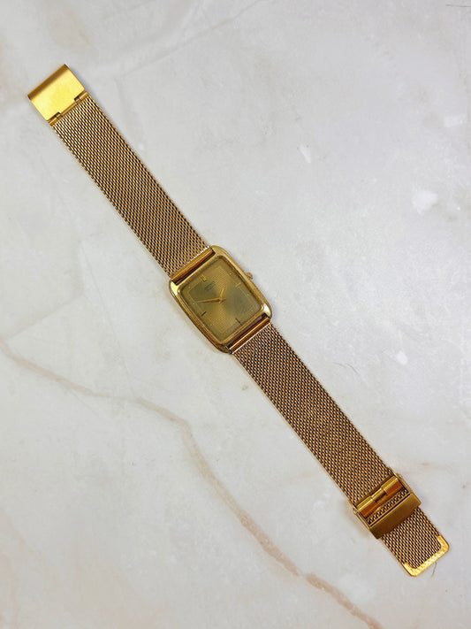 Seiko Quartz Gold-Tone Rectangular Watch – Textured Dial – Mesh Bracelet