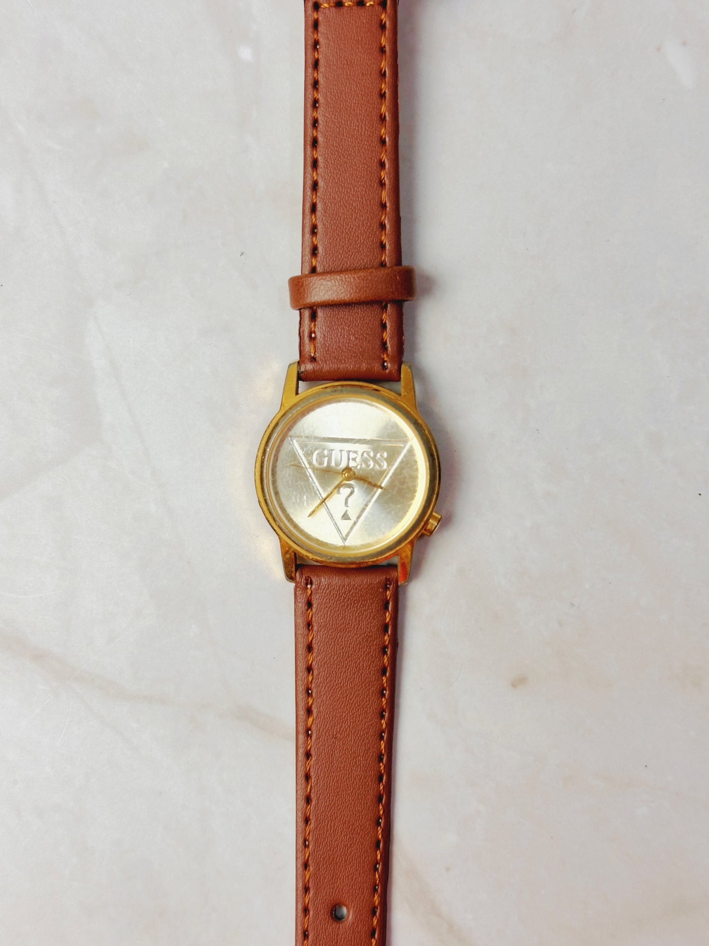 Guess Triangle Logo Watch – Gold Tone Case – Brown Leather Strap – Quartz – New Battery
