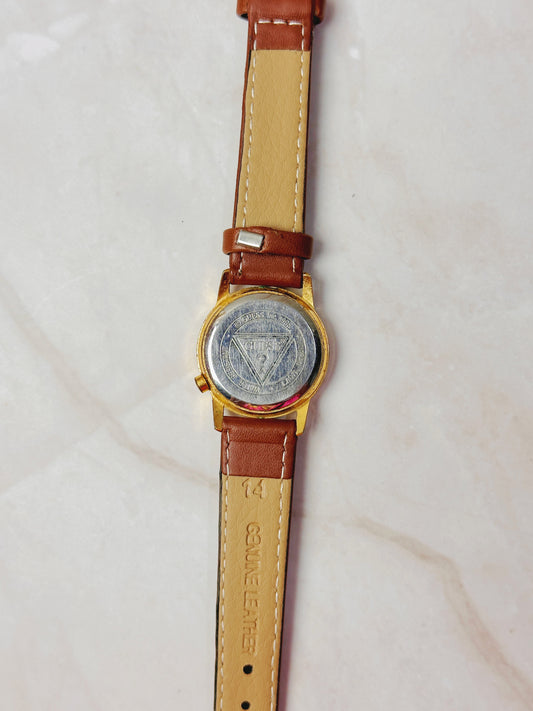 Guess Triangle Logo Watch – Gold Tone Case – Brown Leather Strap – Quartz – New Battery