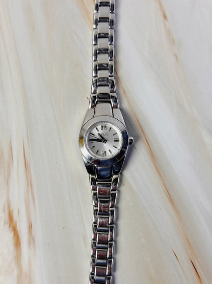 Relic by Fossil Silver Tone Women’s Watch – Stainless Steel Bracelet – Quartz
