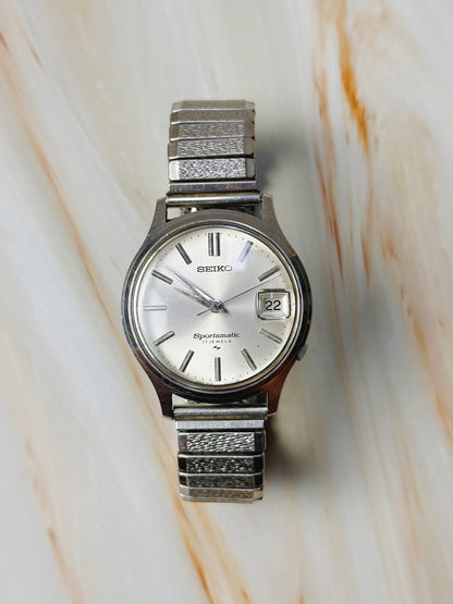 Seiko Sportmatic 17 Jewels Automatic Watch – Silver Dial – Date Window – Vintage Stainless Steel Dress Watch