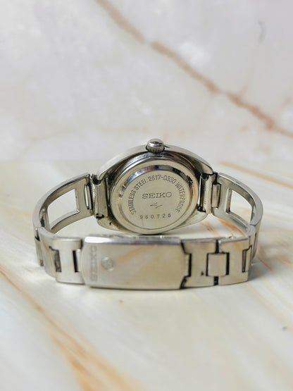 Seiko Matic Lady Vintage Watch – Automatic – Date – Stainless Steel Bracelet