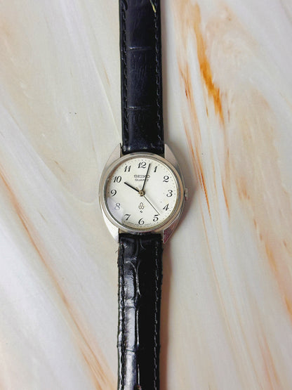 Seiko Quartz Vintage Women’s Watch – Classic Arabic Dial – Stainless Steel – New Leather Strap