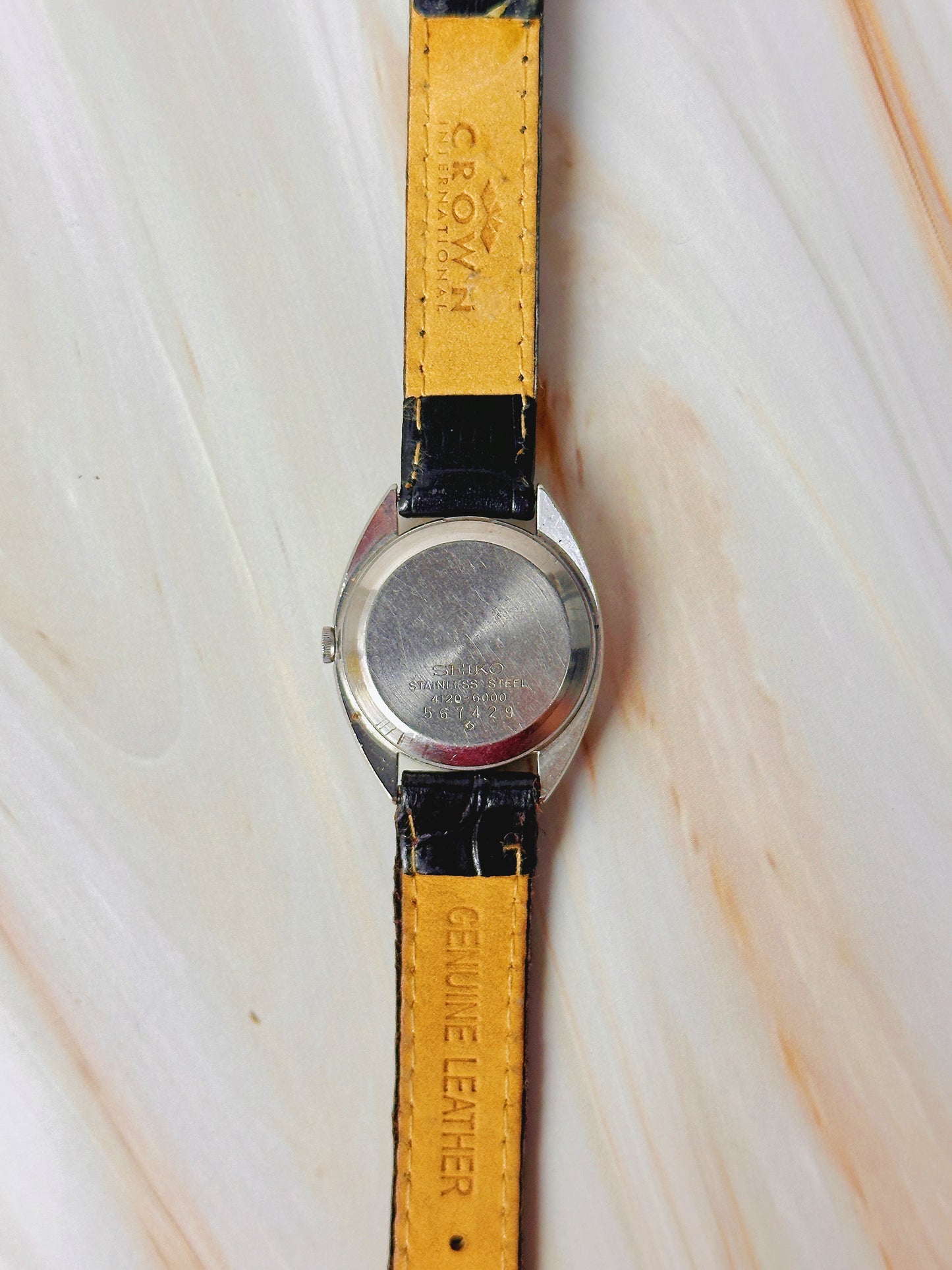Seiko Quartz Vintage Women’s Watch – Classic Arabic Dial – Stainless Steel – New Leather Strap