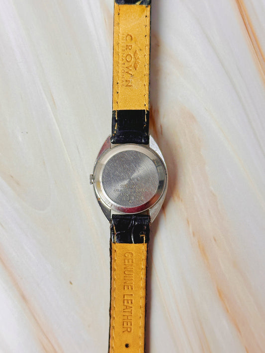 Seiko Quartz Vintage Women’s Watch – Classic Arabic Dial – Stainless Steel – New Leather Strap