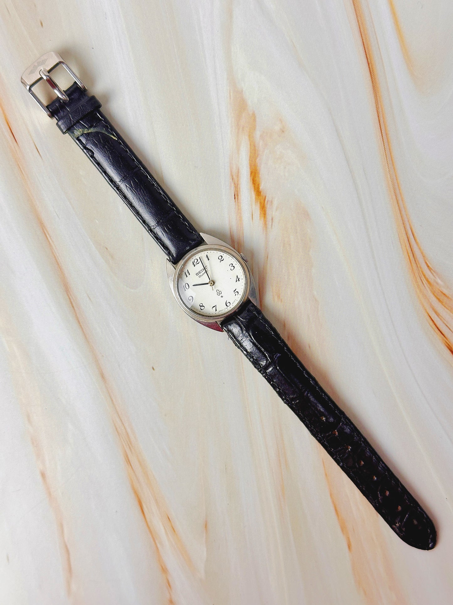 Seiko Quartz Vintage Women’s Watch – Classic Arabic Dial – Stainless Steel – New Leather Strap