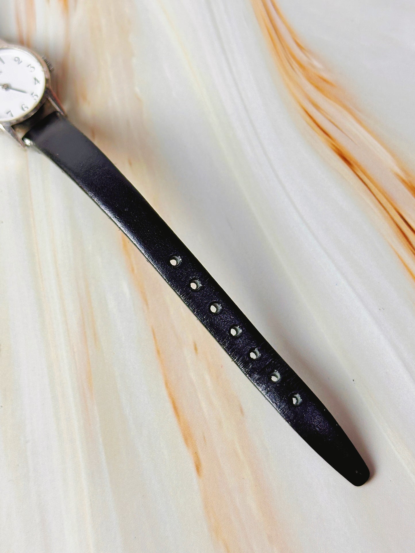 Citizen Vintage Women’s Watch – Classic White Arabic Dial – Quartz – New Leather Strap