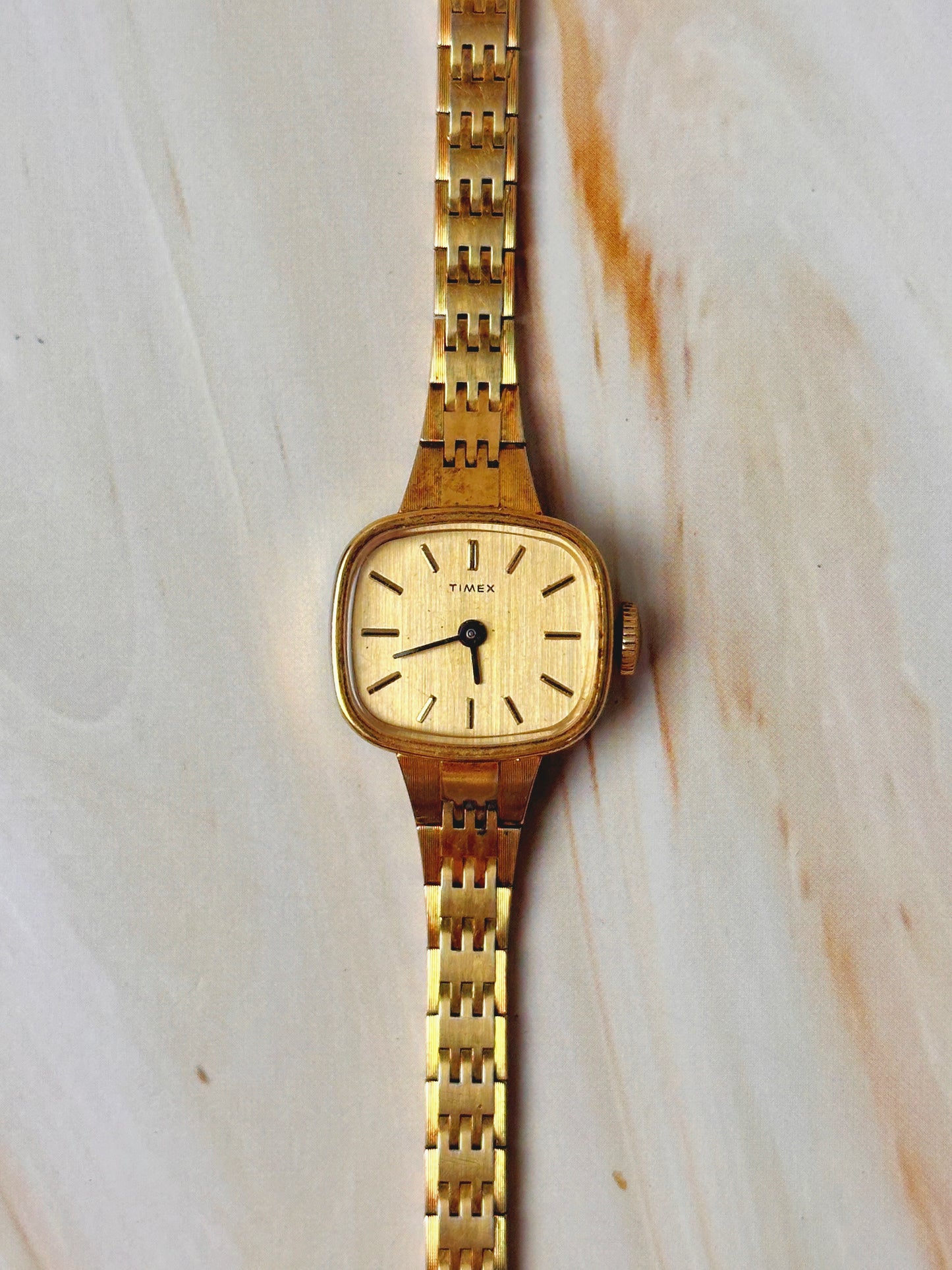 Vintage Timex Women’s Watch – Manual Wind – Gold Tone Square Case – Champagne Dial