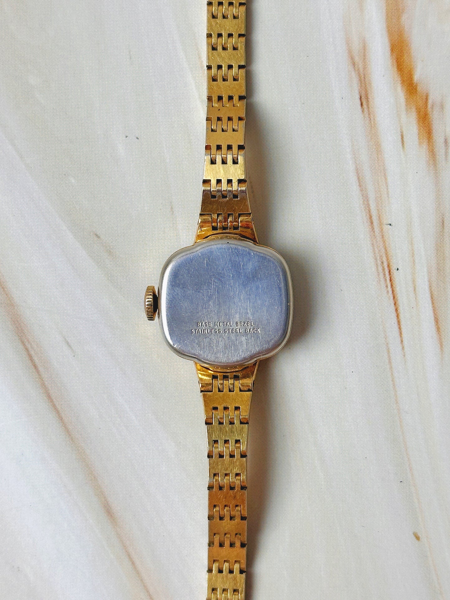 Vintage Timex Women’s Watch – Manual Wind – Gold Tone Square Case – Champagne Dial