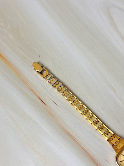 Vintage Timex Women’s Watch – Manual Wind – Gold Tone Square Case – Champagne Dial