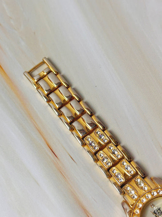 Women’s Fashion Watch – Crystal Bezel – Gold Tone Bracelet – Quartz