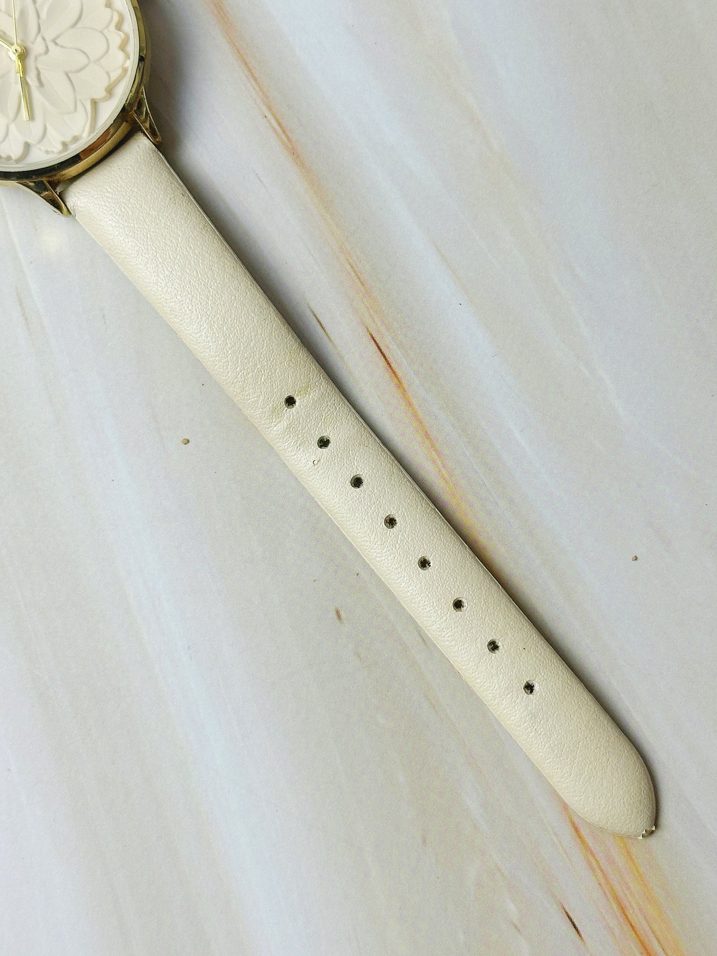 Ladies Floral Dial Quartz Watch – Gold Tone Case – White Strap