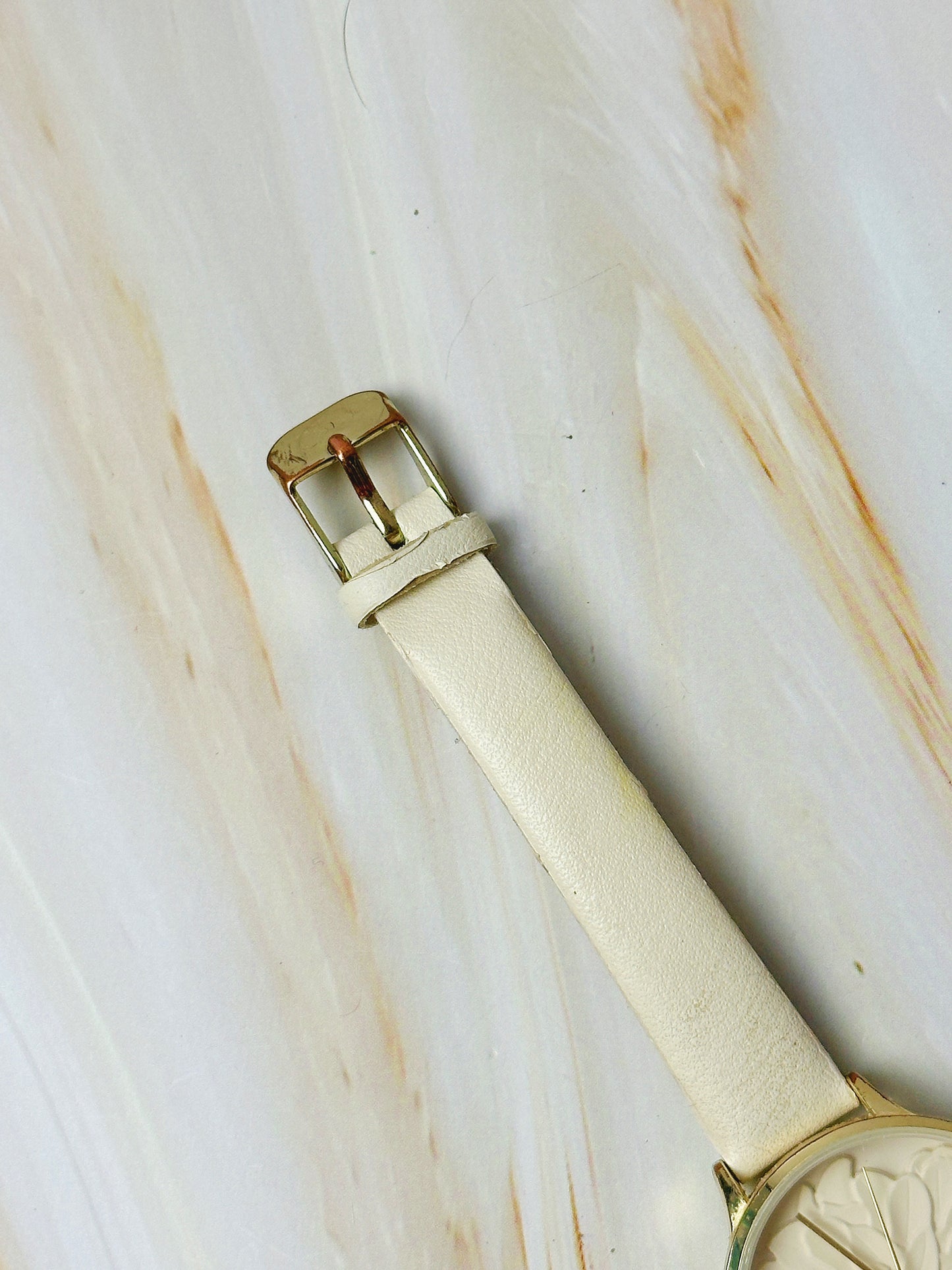Ladies Floral Dial Quartz Watch – Gold Tone Case – White Strap