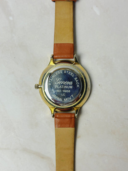 Vintage Floral Pattern Dial Watch – Gold Tone Face – Brown Leather Strap