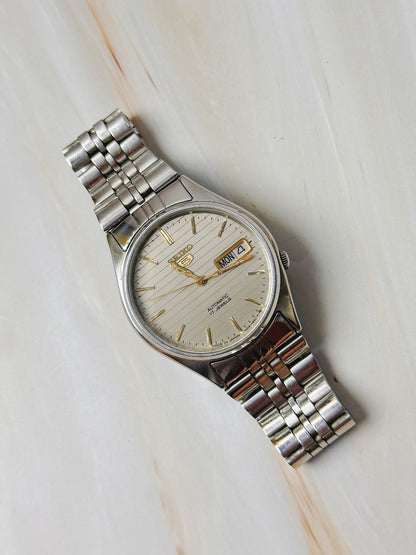 Seiko 5 Automatic Men’s Watch – Day Date – 17 Jewels – Stainless Steel Vintage