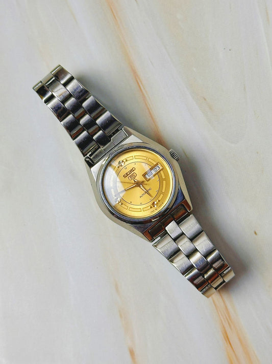 Seiko 5 Automatic Women’s Watch – Gold Dial – Day Date – 17 Jewels – Stainless Steel