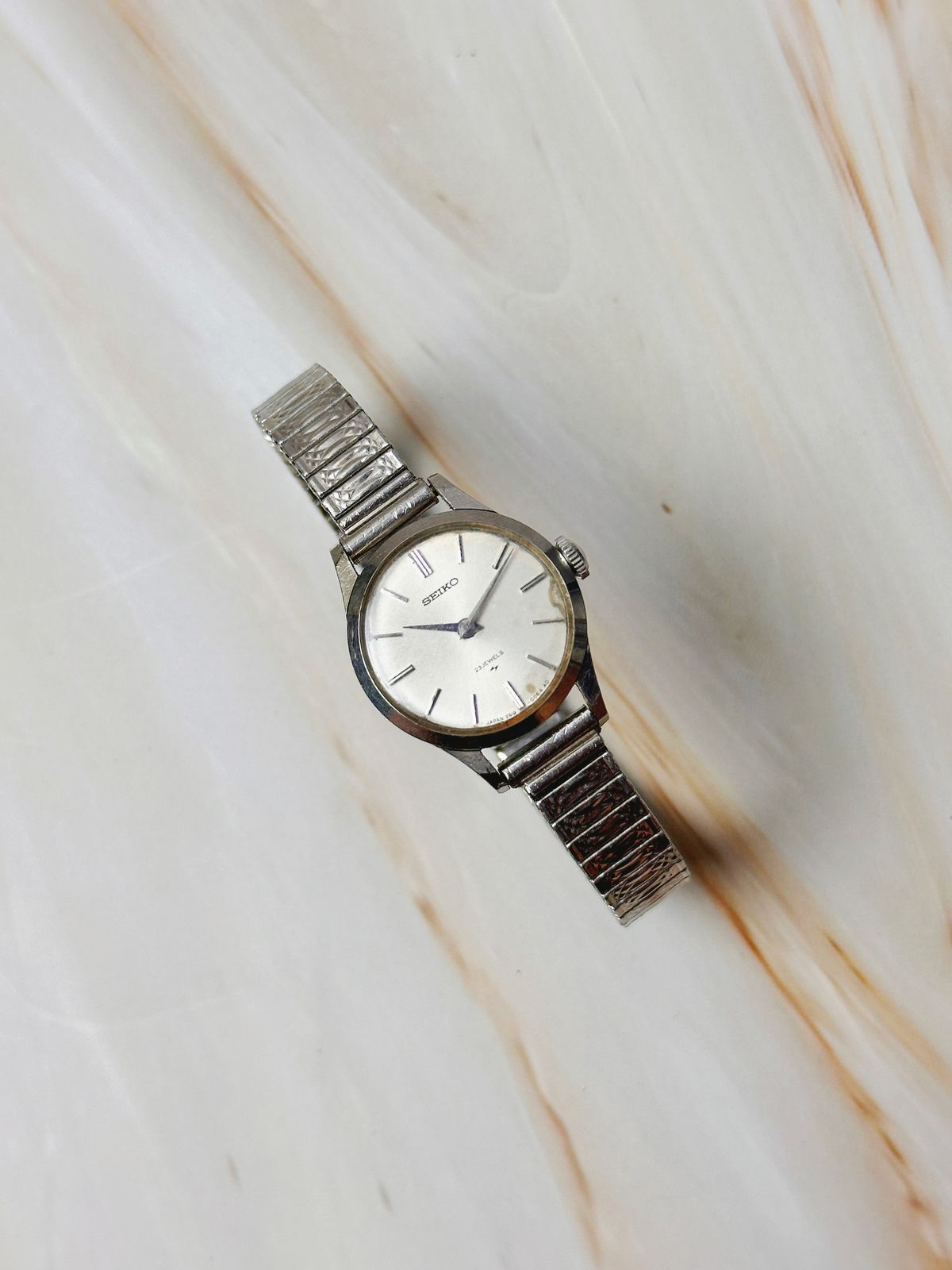 Seiko Vintage Women’s Watch – 23 Jewels – Manual Wind – Stainless Steel Dress Watch