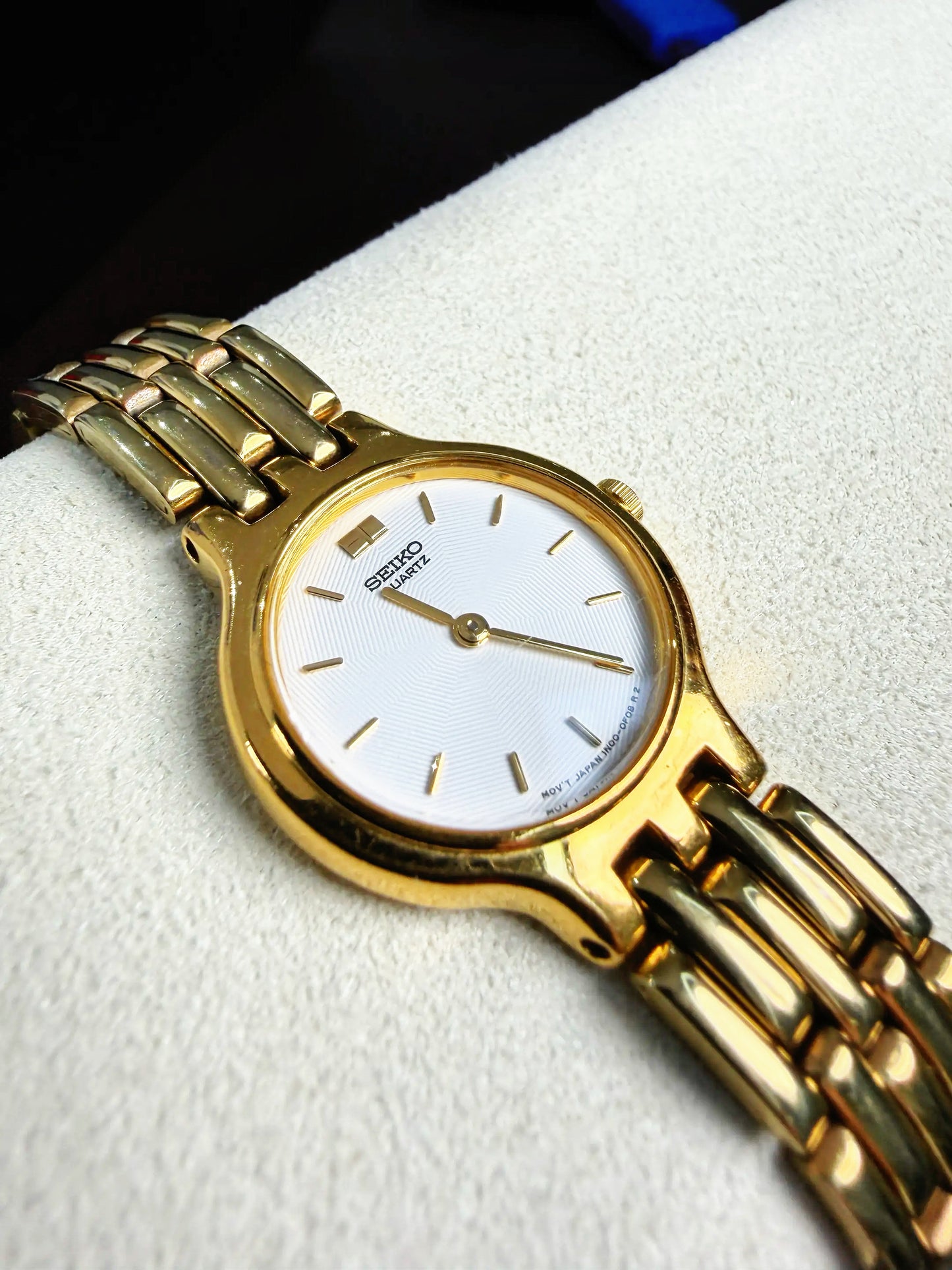 Vintage Seiko Women’s 1N00-0A99 Gold-Tone Quartz Dress Watch (6" Bracelet)